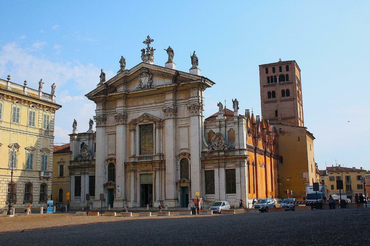 B&B Casa Dei Poeti Mantua Buitenkant foto