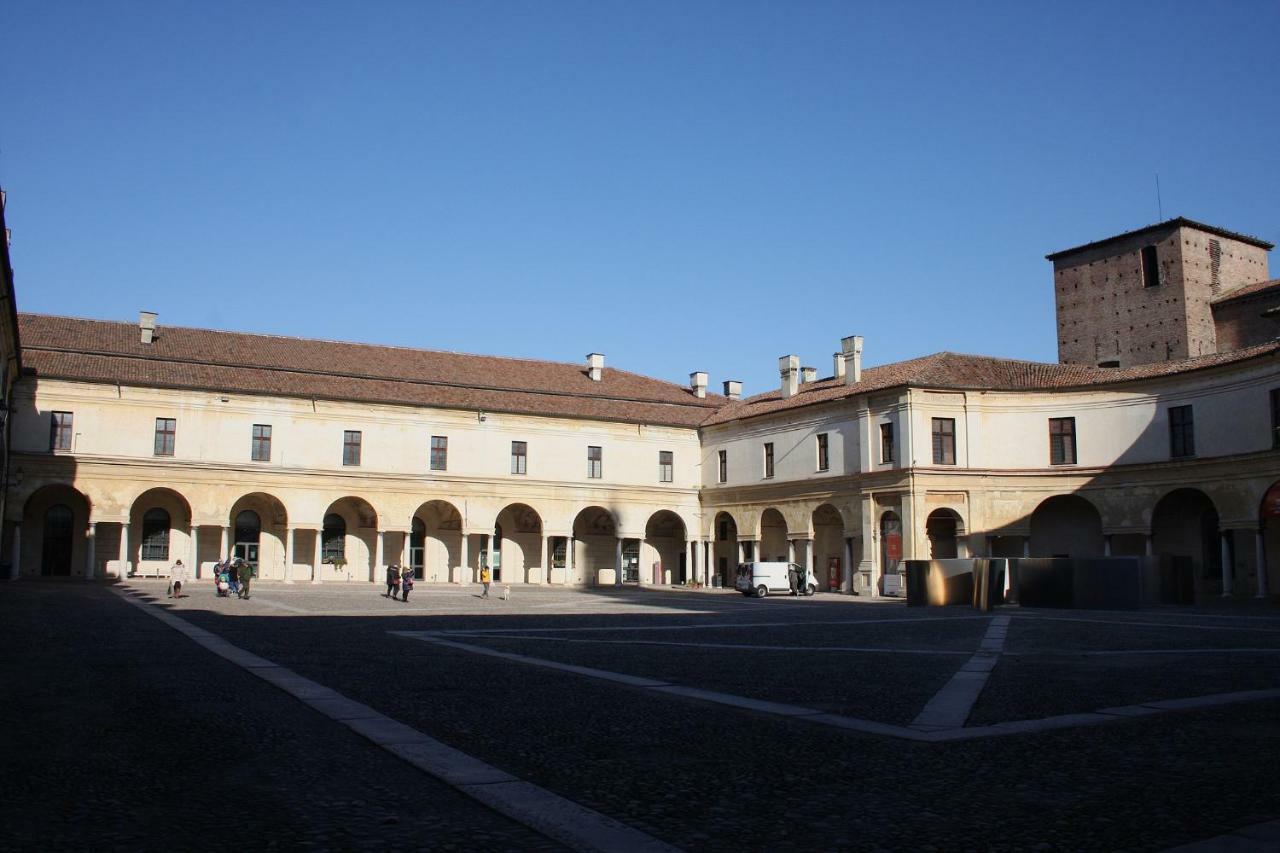 B&B Casa Dei Poeti Mantua Buitenkant foto