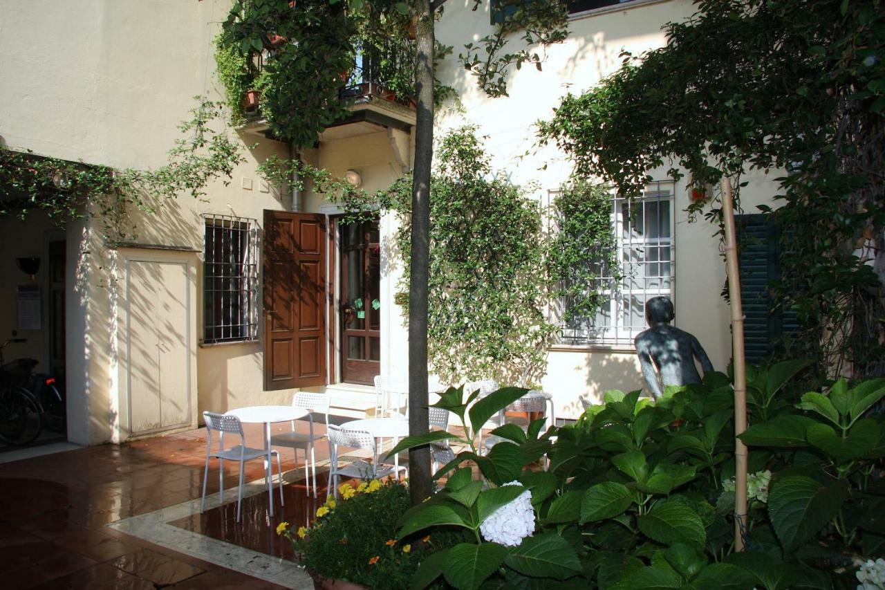 B&B Casa Dei Poeti Mantua Buitenkant foto