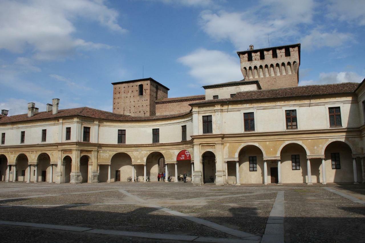 B&B Casa Dei Poeti Mantua Buitenkant foto
